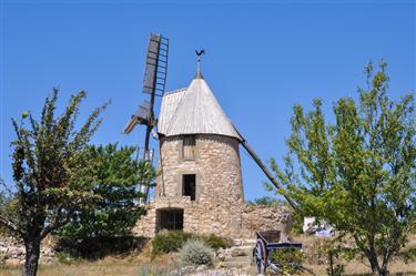 Mill of Villeneuve (Le Moulin Benazeth), Villeneuve-Minervois, France