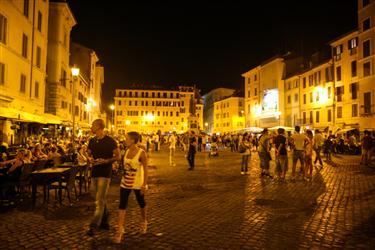 Piazza Campo de Fiori