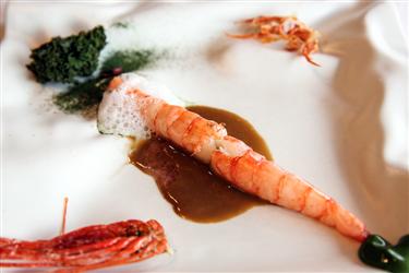 El Celler de Can Roca menu, A whole prawn: Charcoal-grilled king prawn, head juice with seaweeds, seawater and sponge cake of plankton