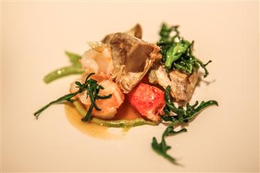 Sant Pau, Lobster Under Greensartichokes, Pistachio, Tomato, Espigalls