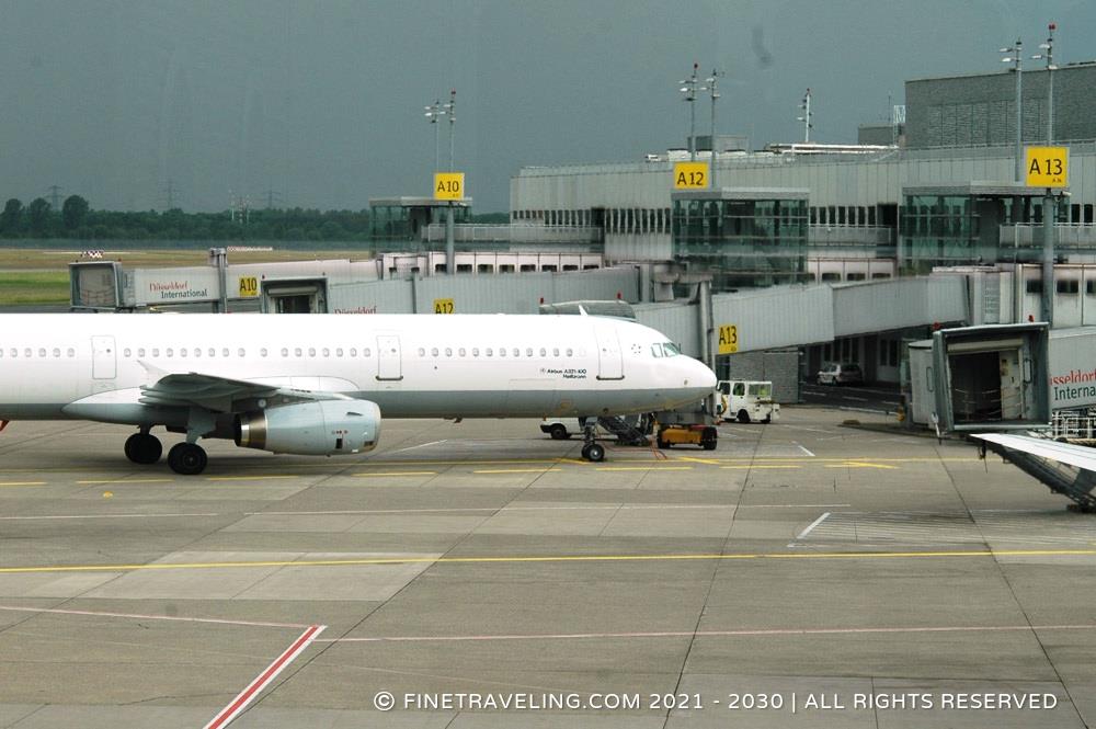 What to pack when you are traveling on a plane Fine Traveling