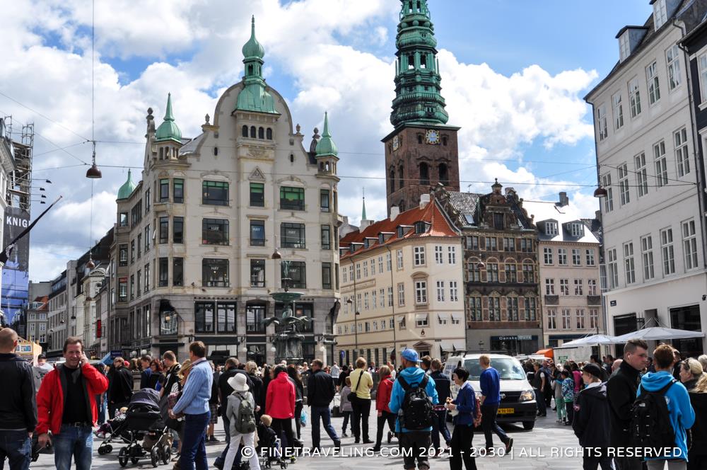 slave sur regulere Strøget - Things to do in Copenhagen - Fine Traveling